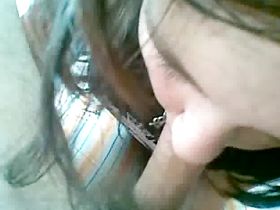 Облизывание мошонки и яиц