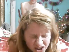 Чел драконит дыру русской любовницы на новый год